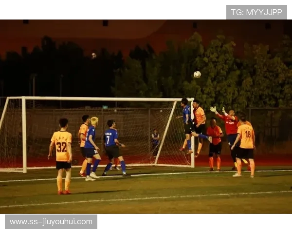 伊宁花式足球展现青春活力推动全民健身与城市体育文化融合发展